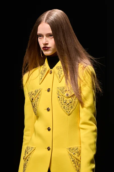 Look 73